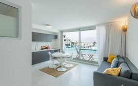 Sea Side Dream-Amazing Sea View Best Location In Town
